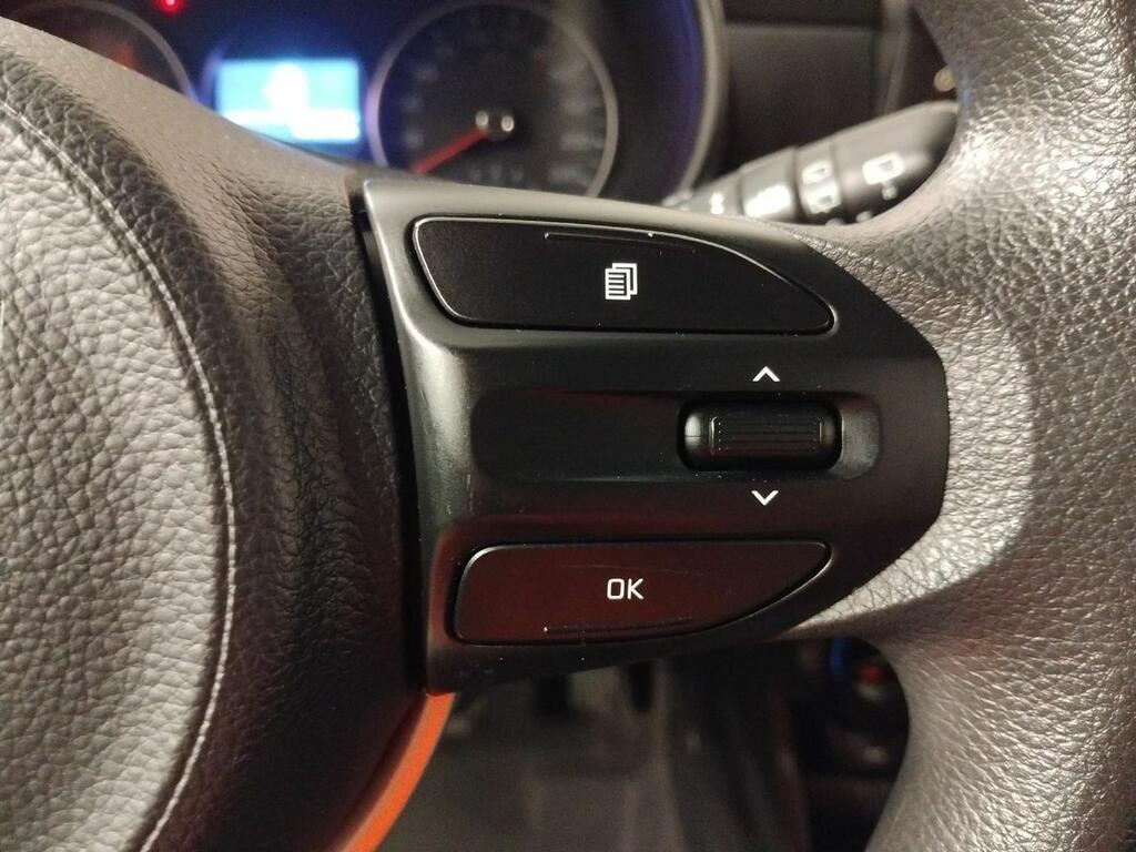 Kia Picanto CONCEPT 1.0 CVVT 67 CV 5P 9