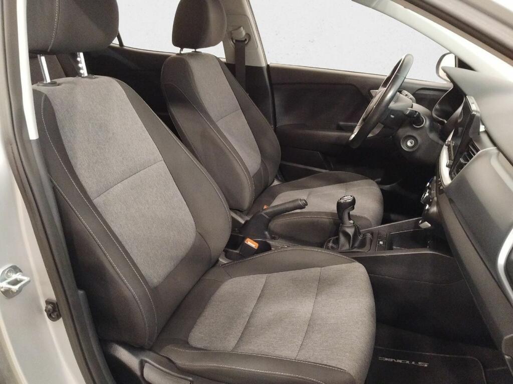 Kia Stonic CONCEPT 1.0 T-GDI MHEV IMT 100 CV 5P 13