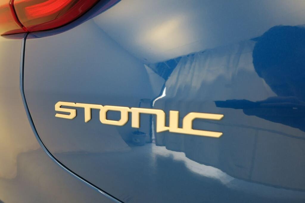 Kia Stonic SUV 1.0 T-GDI MHEV IMT 74KW DRIVE 100 5P 21