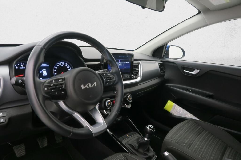 Kia Stonic SUV 1.0 T-GDI MHEV IMT 74KW DRIVE 100 5P 9