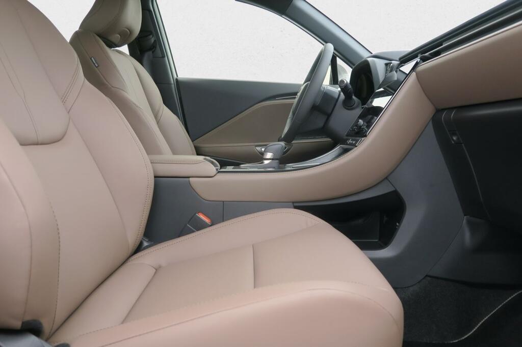 Lexus LBX ELEGANT PLUS 1.5 HYBRID 136 CV AUTO 5P 17