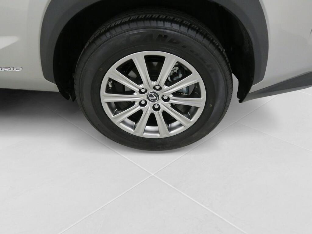Lexus NX 300H BUSINESS NAVI. 2.5 HYBRID 197 CV AUTO 5P 2WD 22