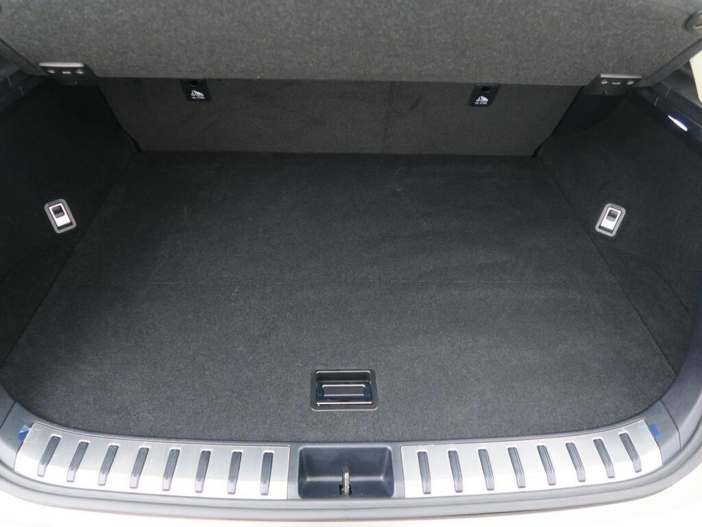 Lexus NX 300H BUSINESS NAVI. 2.5 HYBRID 197 CV AUTO 5P 2WD 16