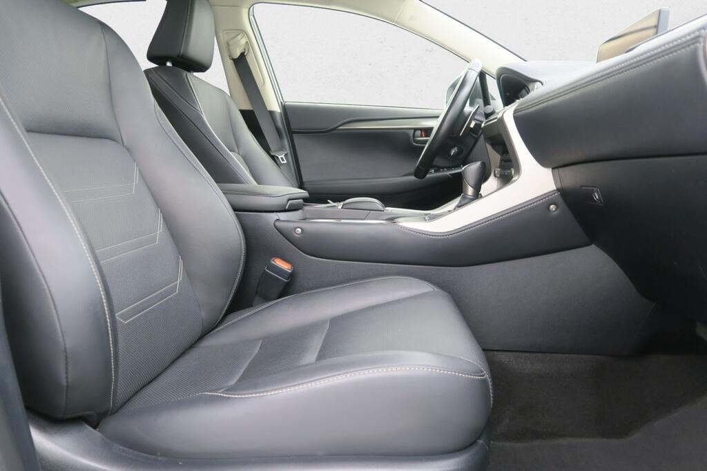 Lexus NX 300H EXECUTIVE NAVI. 2.5 HYBRID 197 CV AUTO 5P 4WD 10