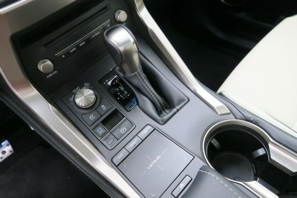 Lexus NX 300H F SPORT KICK POWER 2.5 HYBRID 197 AUTO 5P 4WD 9