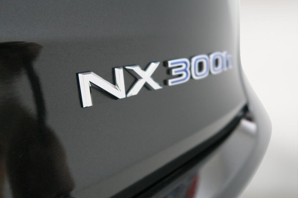 Lexus NX 300H F SPORT KICK POWER 2.5 HYBRID 197 AUTO 5P 4WD 21