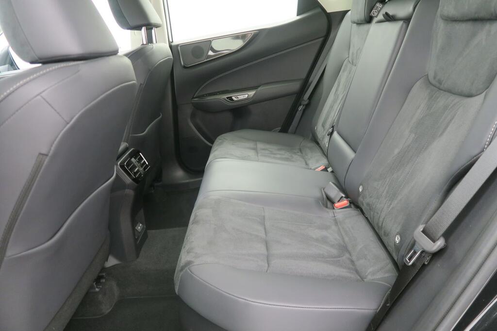 Lexus NX NX - MY'24 19