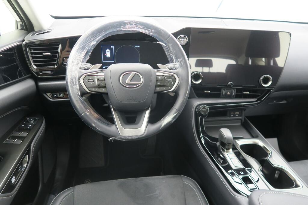Lexus NX NX - MY'24 15