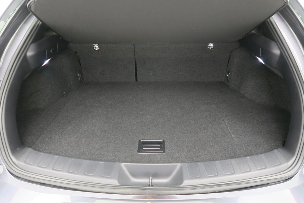 Lexus UX 300H PLUS 2.0 HYBRID 199 CV AUTO 5P 2WD 20