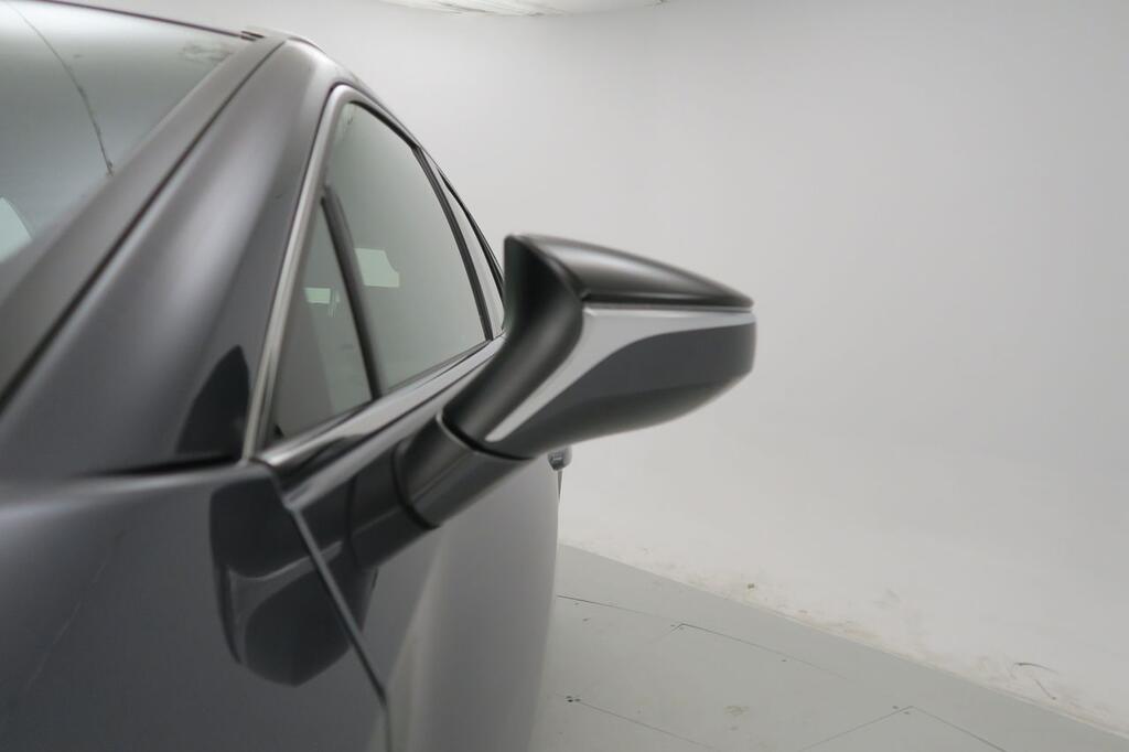 Lexus UX 300H PLUS 2.0 HYBRID 199 CV AUTO 5P 2WD 24