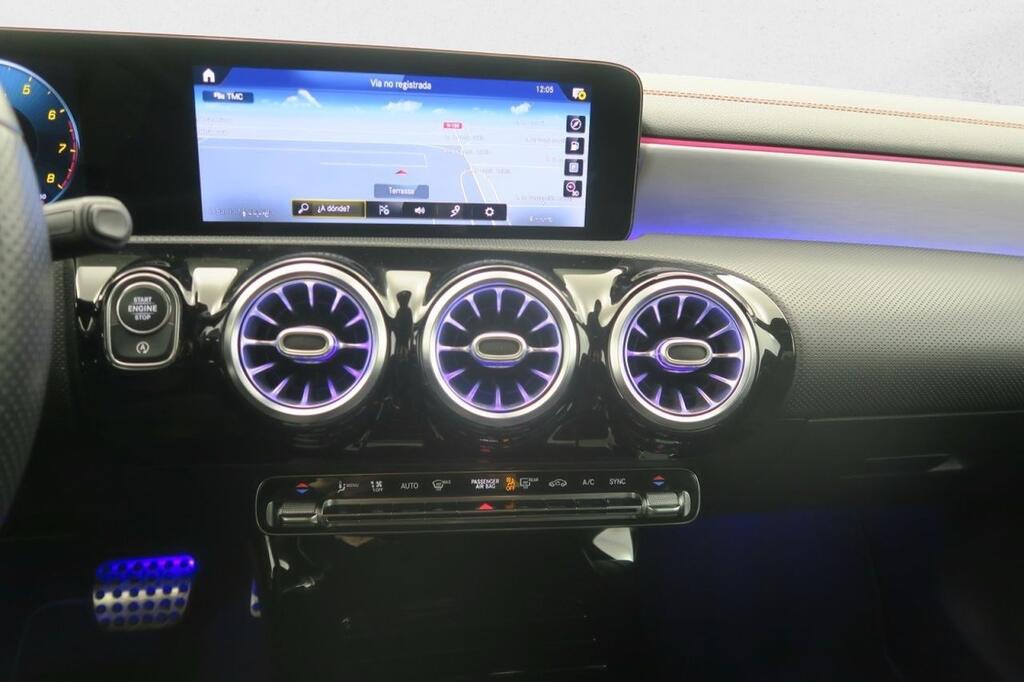 Mercedes CLA 180 SHOOTING BRAKE AMG LINE 1.3 136 CV 5P 10