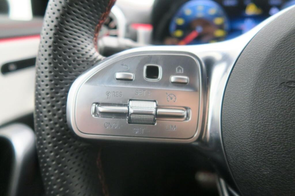 Mercedes CLA 200D SHOOTING BRAKE AMG LINE PREMIUM 2.0 D 150 CV DCT 5P 12