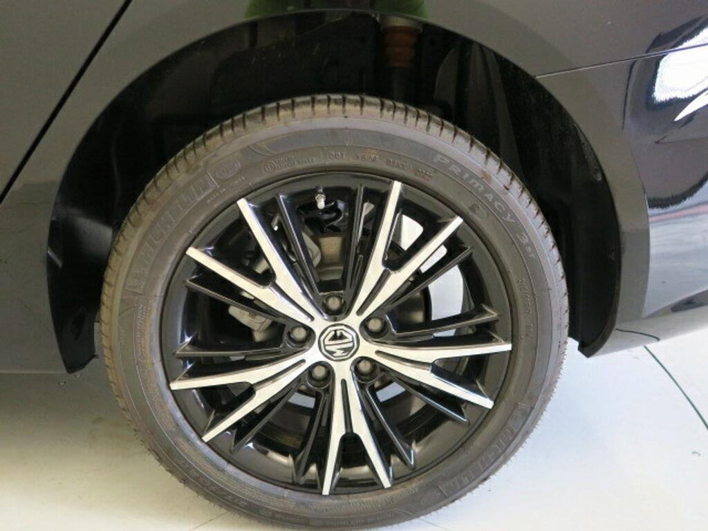 MG MG5 LONG RANGE LUXURY 24