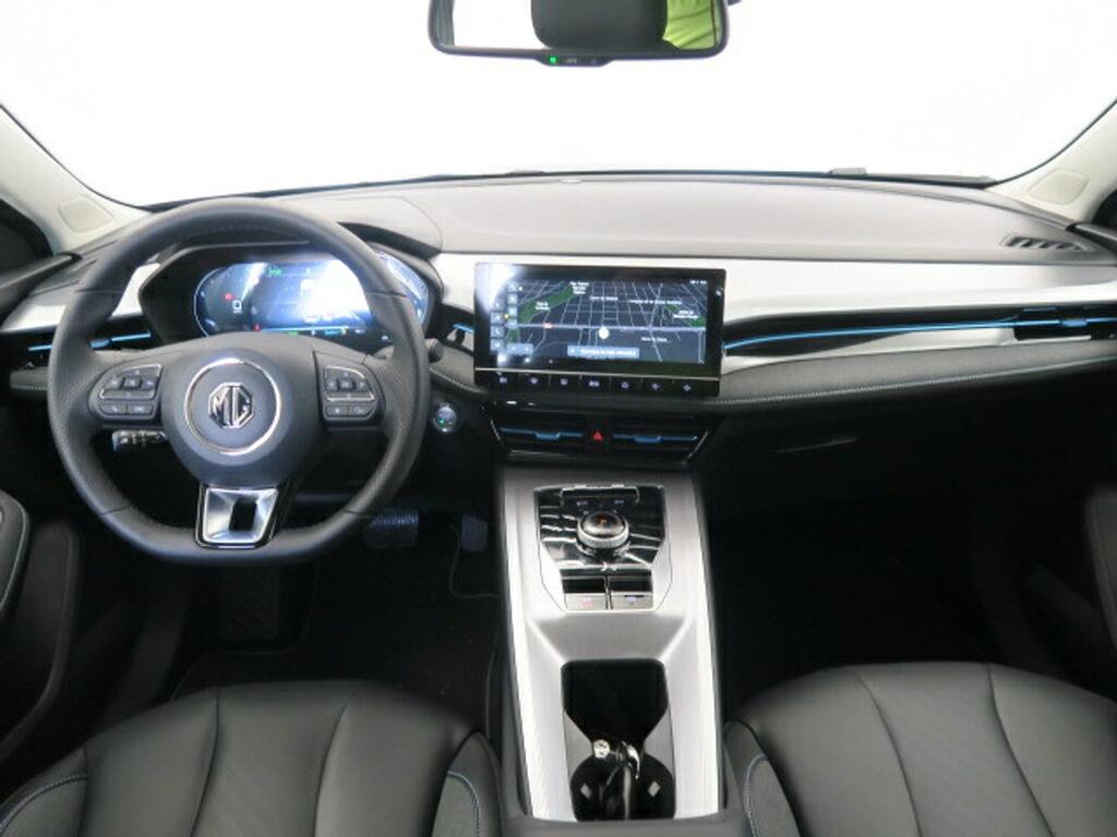 MG MG5 LONG RANGE LUXURY 6