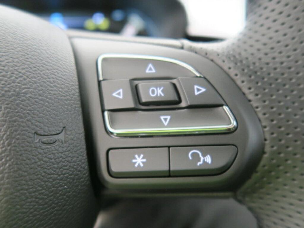 MG MG5 LONG RANGE LUXURY 9