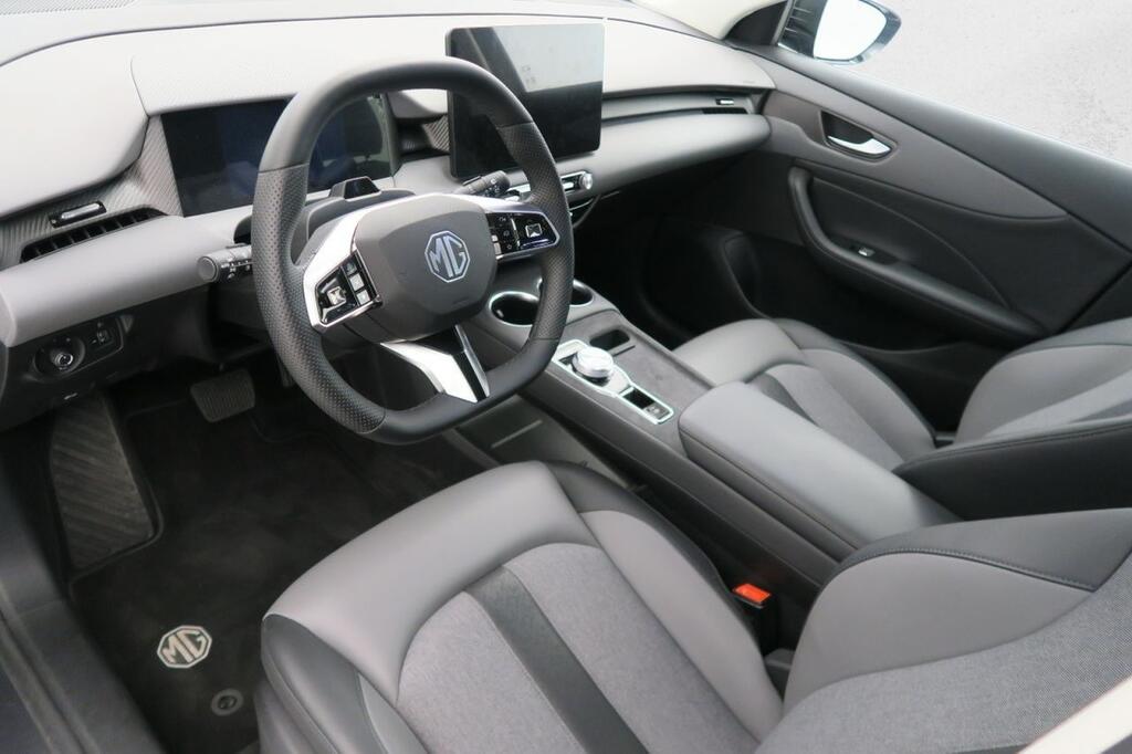 MG S5 MGS5 EV 64KWH LUXURY 7