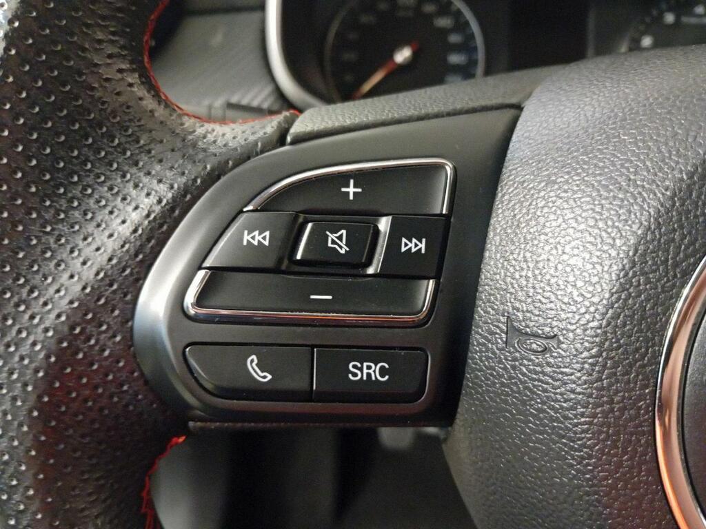 MG ZS COMFORT 1.5 106 CV MAN 5P 9