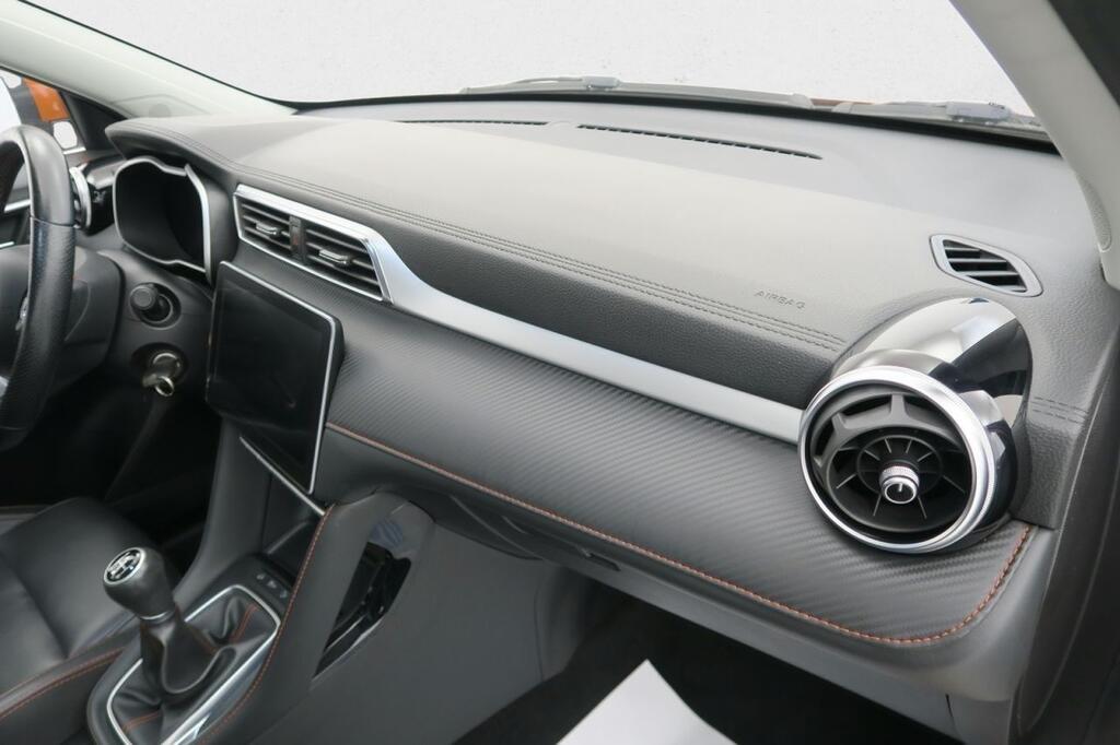 MG ZS LUXURY 1.5 106 CV 5P 15