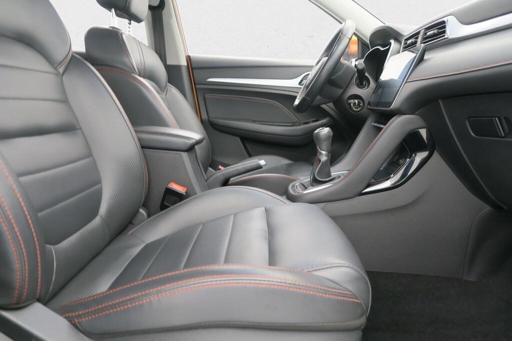 MG ZS LUXURY 1.5 106 CV 5P 16