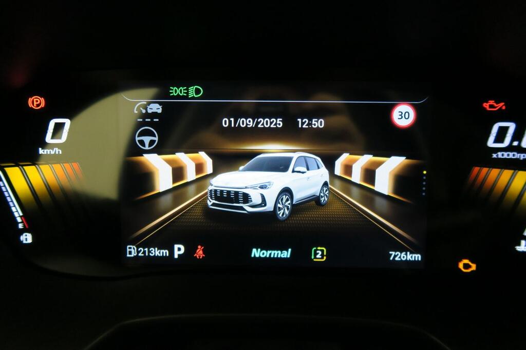 MG ZS SUV 1.5 HEV LUXURY 197 5P 10