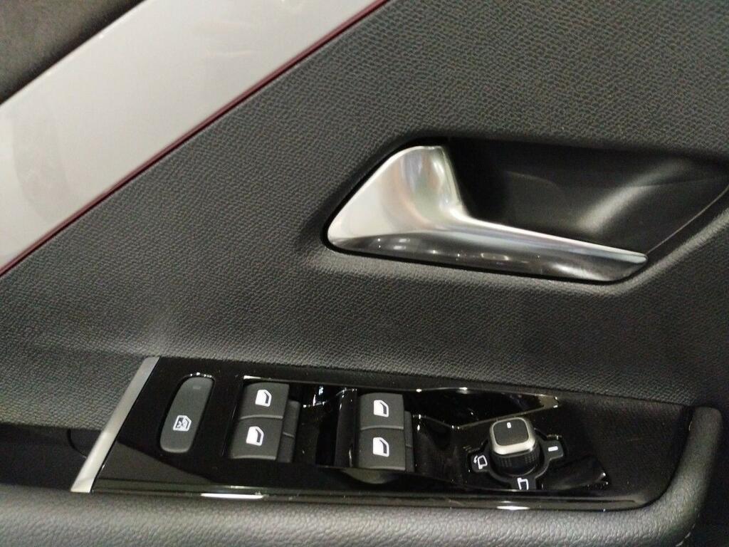 Opel Astra GS 1.2T 130CV MT6 5P 8