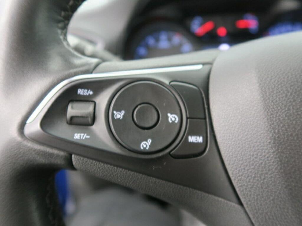 Opel CrossLand GS-Line 1.2 GAS MT6 S/S 130cv 10