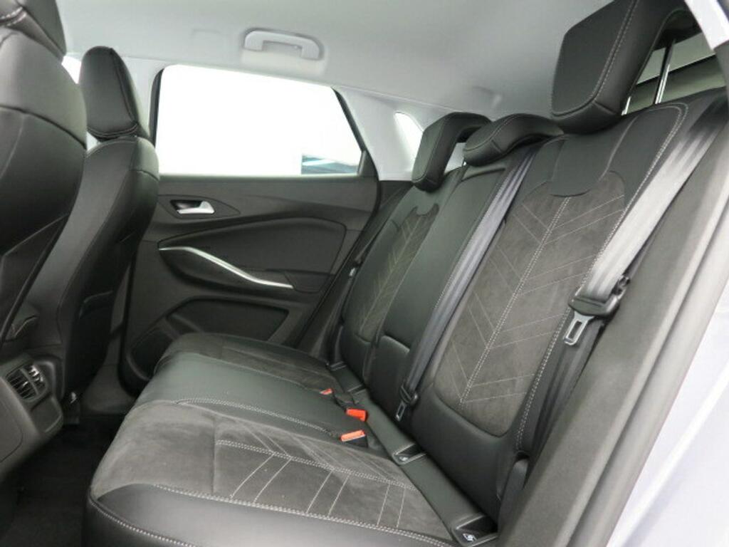 Opel Grandland GS 1.2T 130CV MT6 18