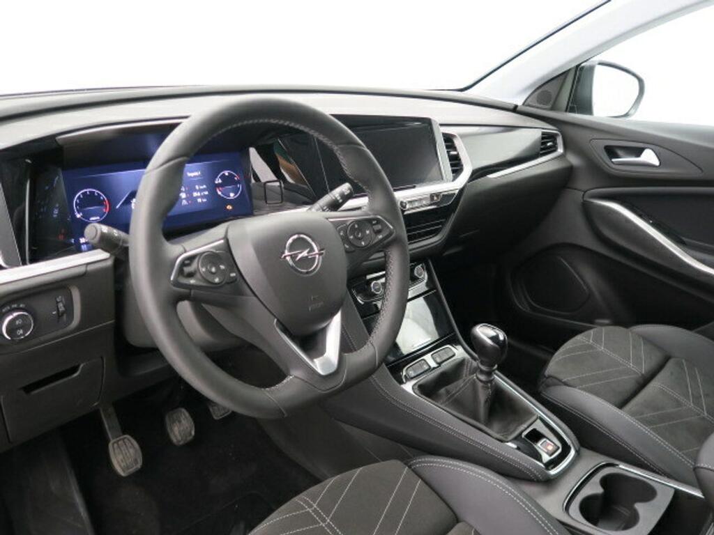 Opel Grandland GS 1.2T 130CV MT6 8