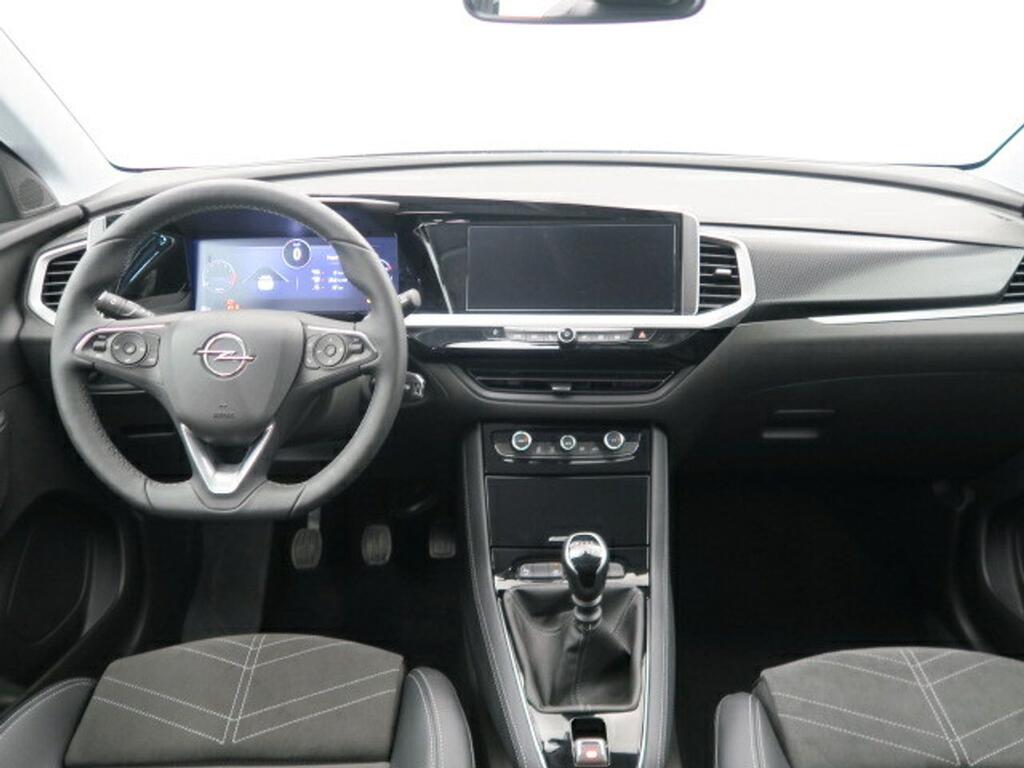 Opel Grandland GS 1.2T 130CV MT6 3