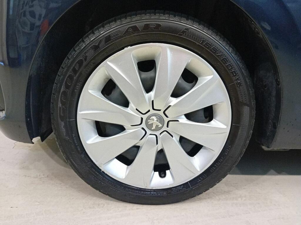 Peugeot 108 ACTIVE 1.2 PURETECH 82 CV 5P 19