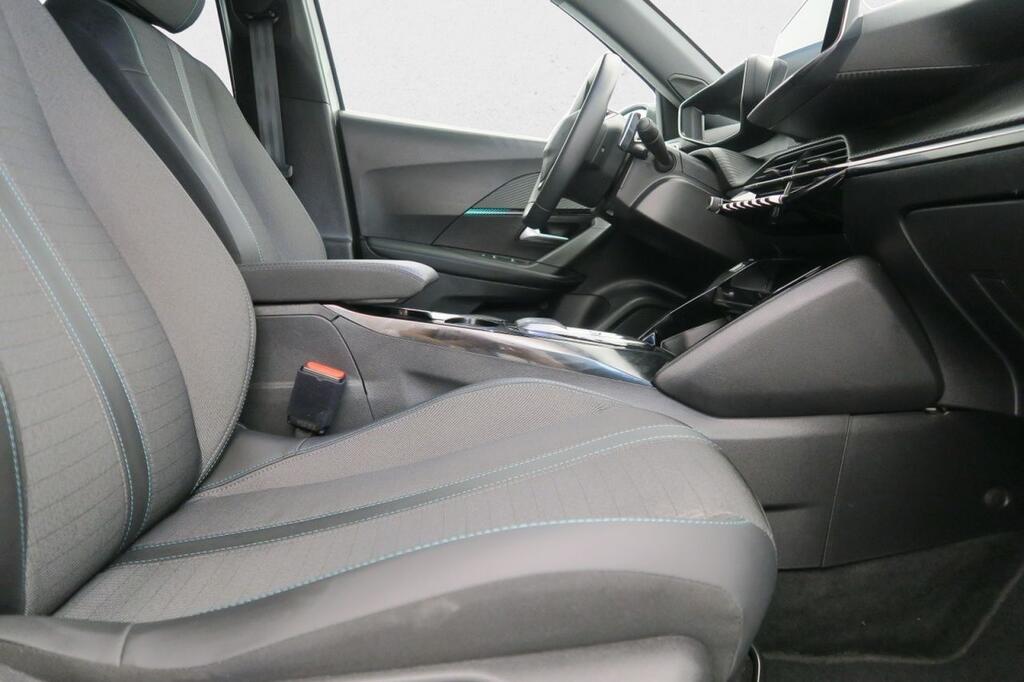 Peugeot 2008 ALLURE PACK 1.5 BLUEHDI 130 CV AUTO S&S 5P 15