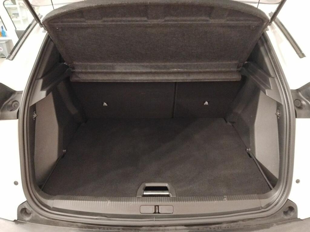 Peugeot 2008 ALLURE PACK 1.5 BLUEHDI 130 CV AUTO S&S 5P 14