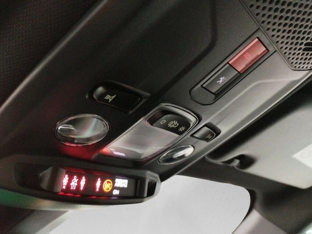 Peugeot 2008 ALLURE PACK ELECTRIC 136 CV 5P 8