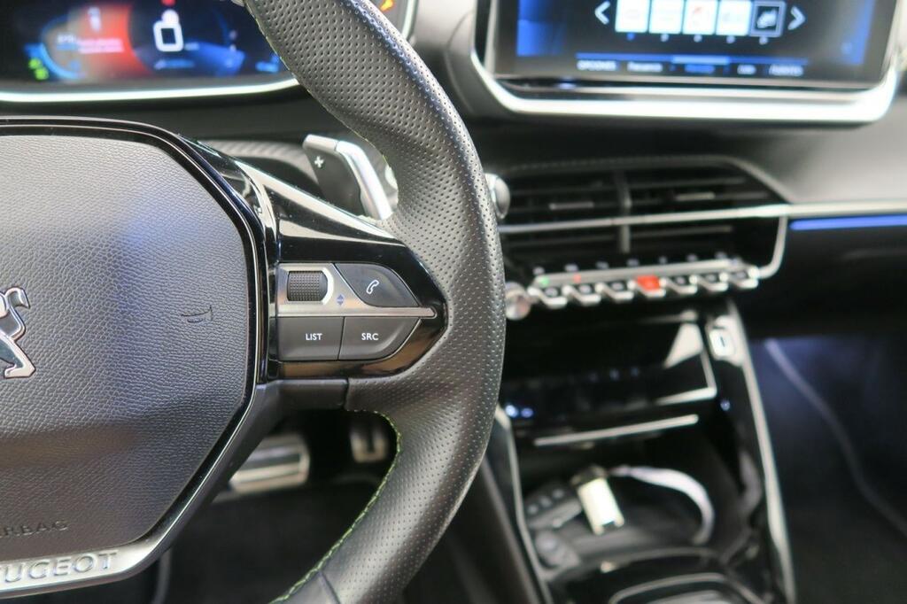 Peugeot 2008 GT 1.2 PURETECH 130CV AUTO 11