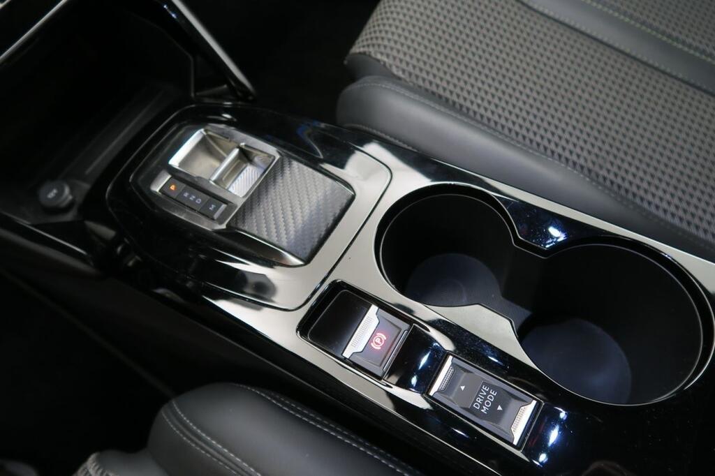 Peugeot 2008 GT 1.2 PURETECH 130CV AUTO 12