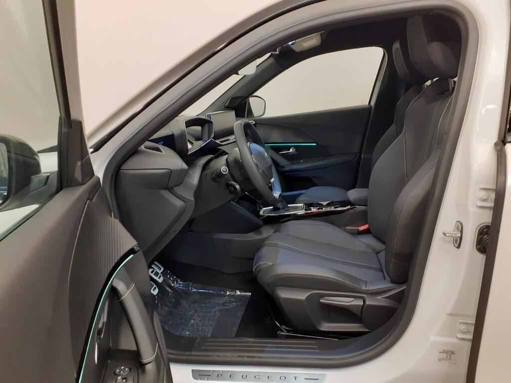 Peugeot 2008 GT 1.2 PURETECH 130CV MAN 6VEL. 5P 9