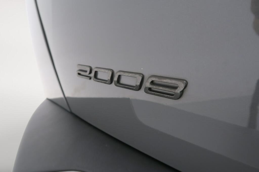Peugeot 2008 GT 1.5 BLUEHDI 130CV S&S EAT8 5P 19