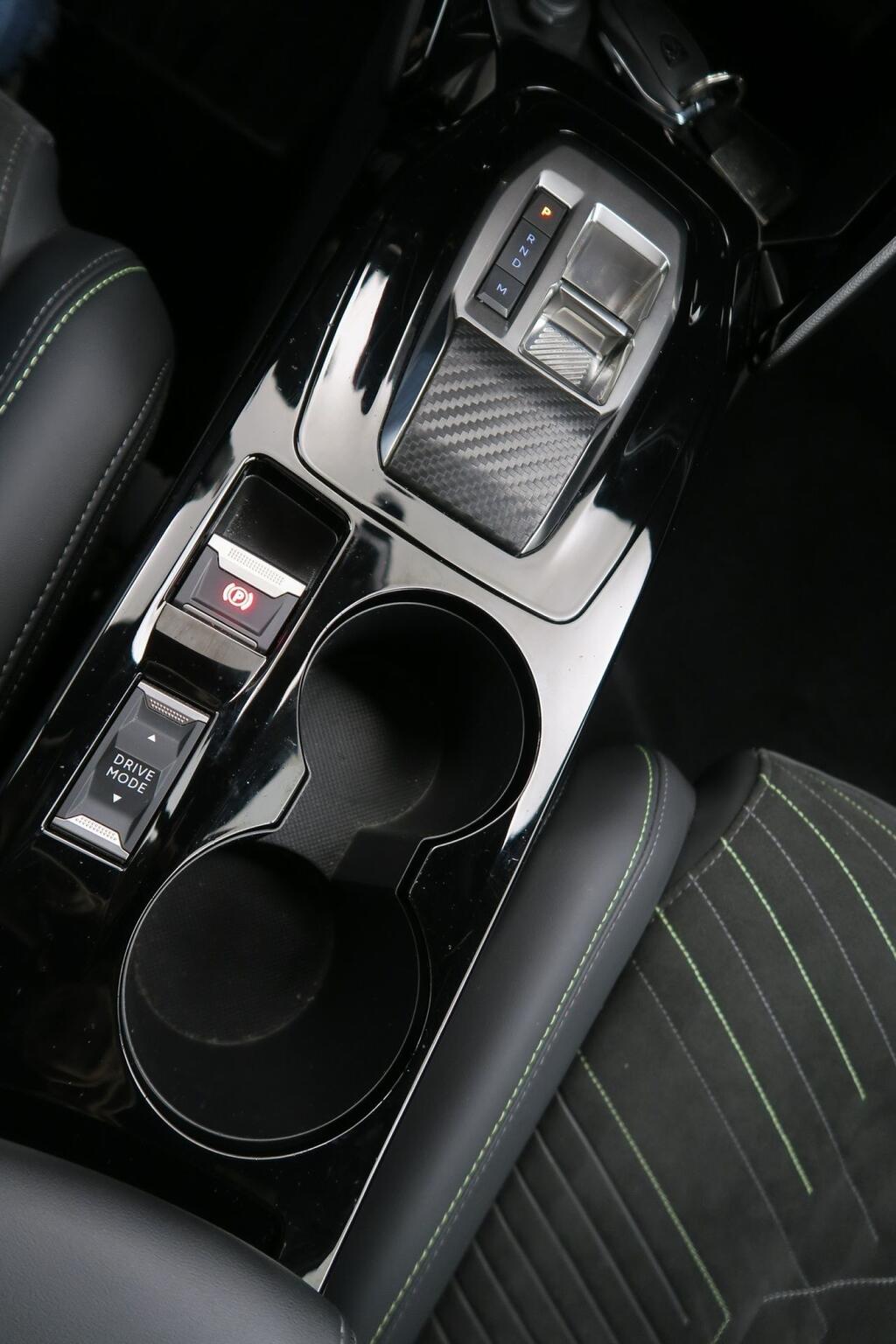 Peugeot 2008 GT 1.5 BLUEHDI 130CV S&S EAT8 5P 10