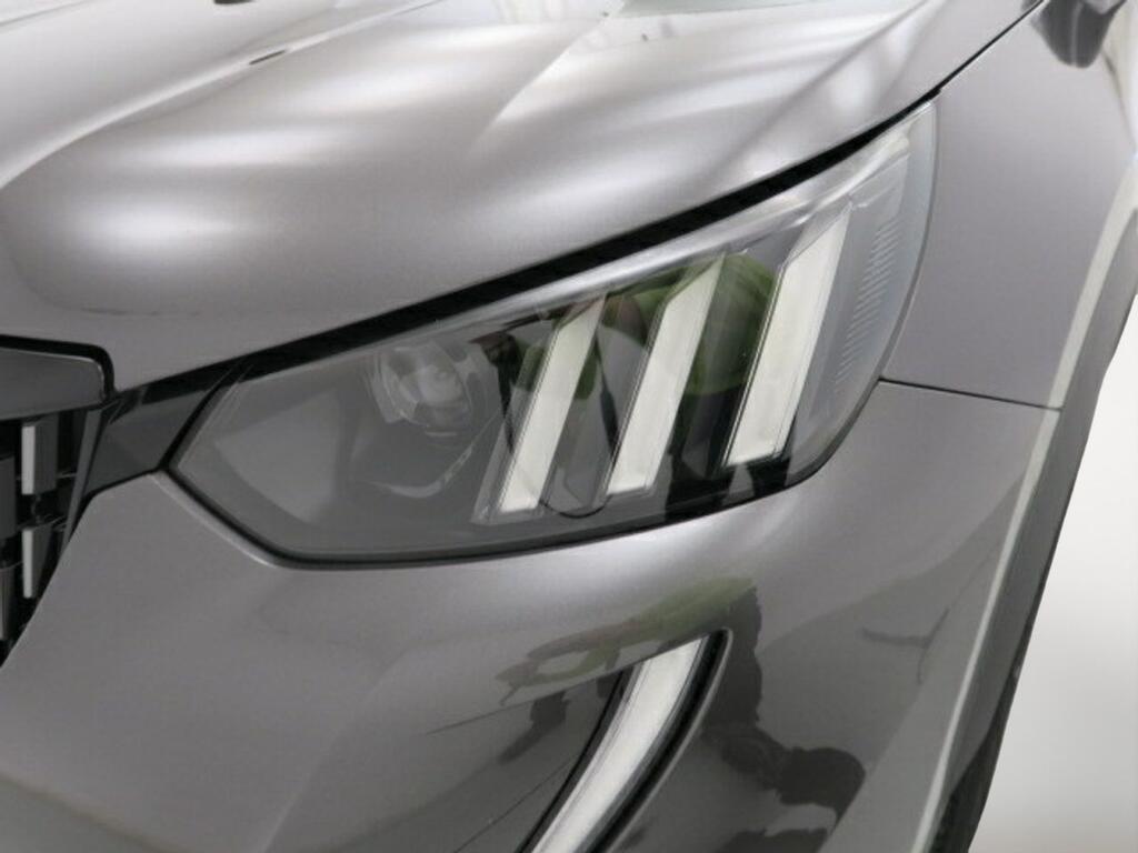 Peugeot 2008 GT LINE 1.2 PURETECH 130 CV 5P 22