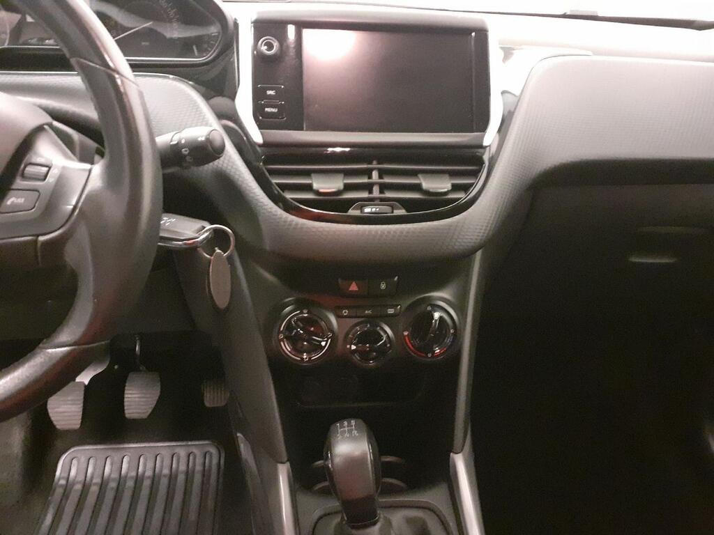 Peugeot 2008 STYLE 1.5 BLUEHDI 100 CV S&S 5P 11