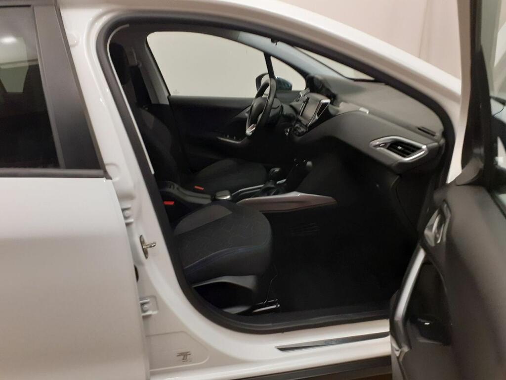 Peugeot 2008 STYLE 1.5 BLUEHDI 100 CV S&S 5P 14