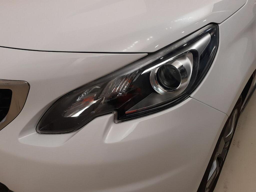 Peugeot 2008 STYLE 1.5 BLUEHDI 100 CV S&S 5P 18