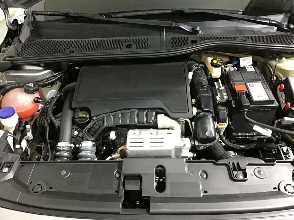 Peugeot 208 ALLURE 1.2 PURETECH 100 CV 5P 19