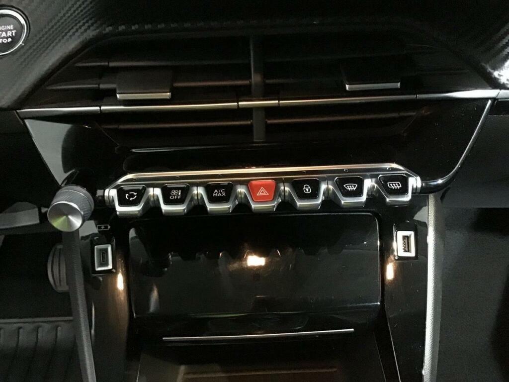 Peugeot 208 ALLURE 1.2 PURETECH 100 CV 5P 9