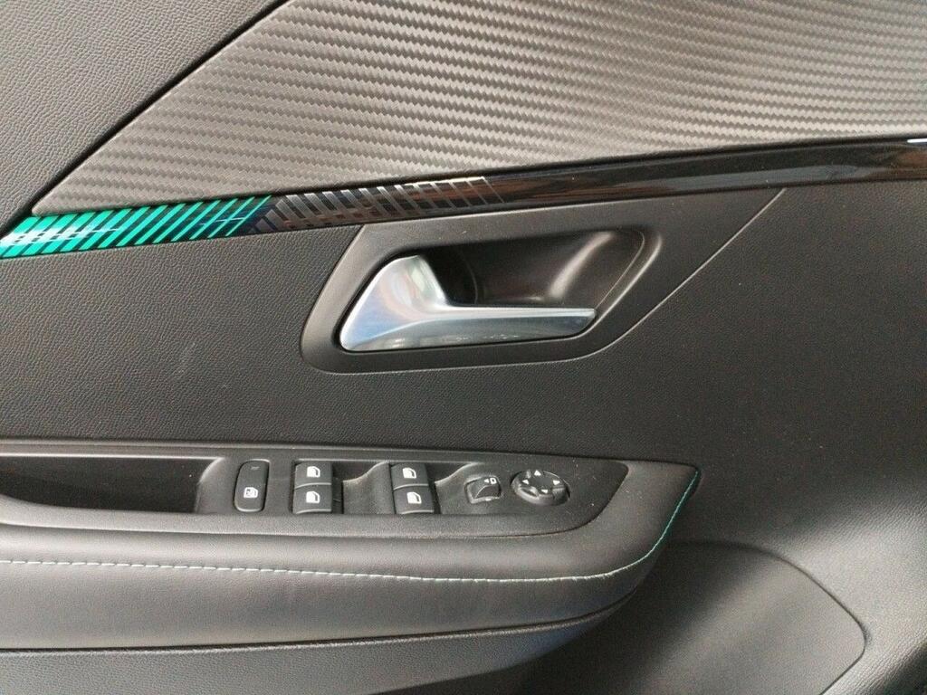 Peugeot 208 ALLURE ELECTRIQUE 136 CV 5P 11