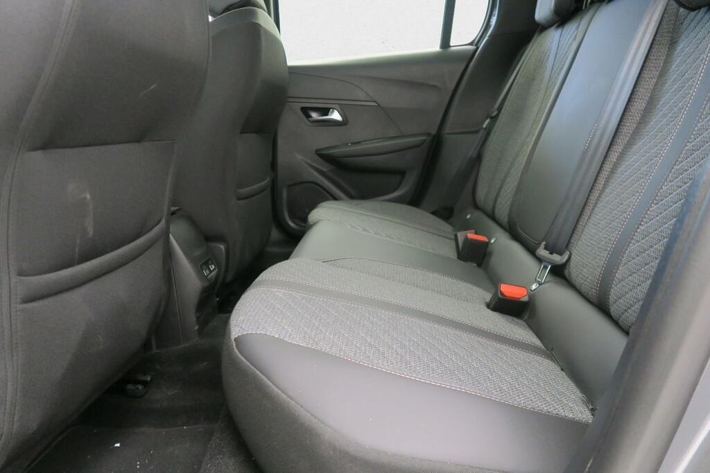 Peugeot 208 E-208 5P Allure Eléctrico 156 (115 Kw) 17