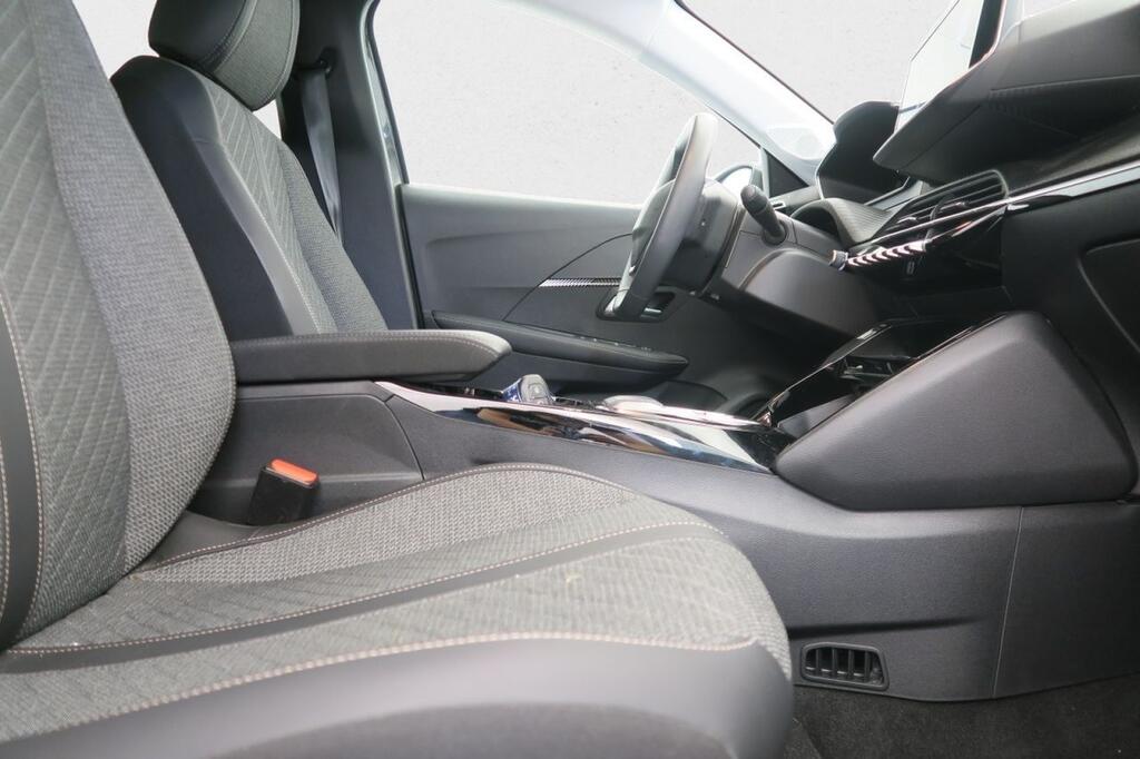 Peugeot 208 E-208 5P Allure Eléctrico 156 (115 Kw) 15