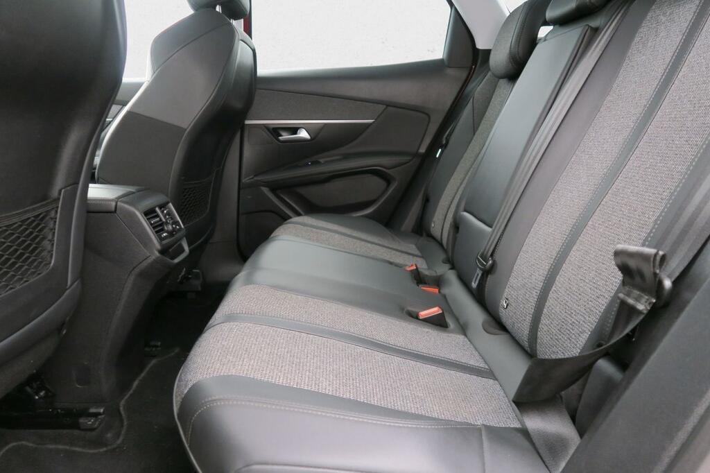 Peugeot 3008 ALLURE 1.2 PURETECH 130 CV S&S 5P 17