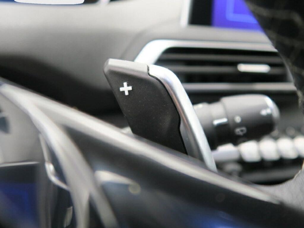 Peugeot 3008 ALLURE 1.2 PURETECH 130CV AUTO 5P 11