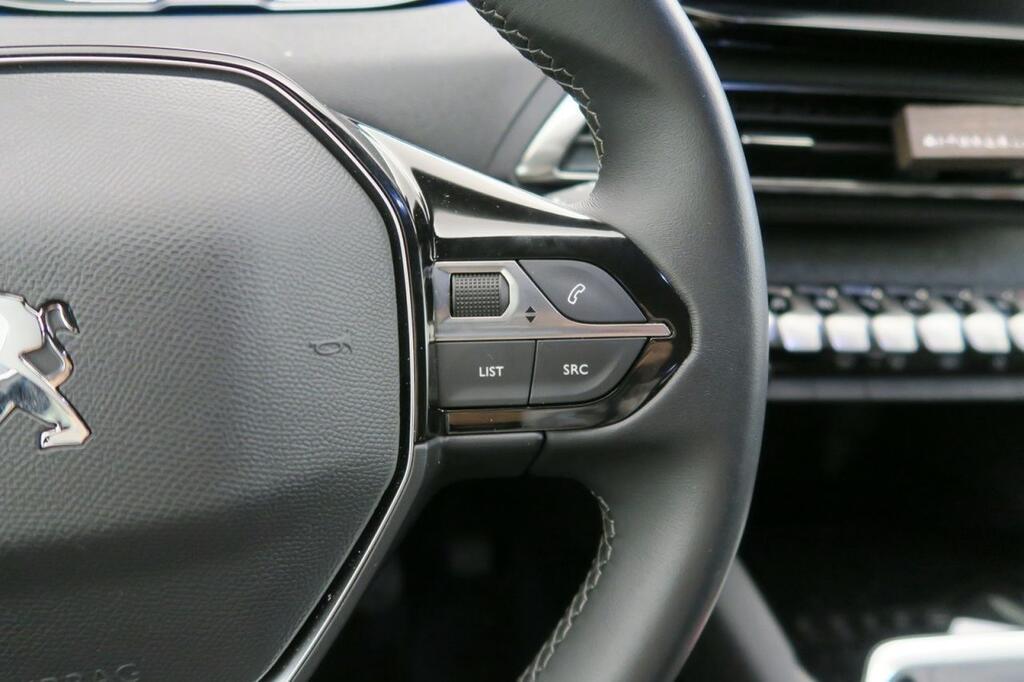 Peugeot 3008 ALLURE PACK 1.2 PURETECH 130CV MAN 11